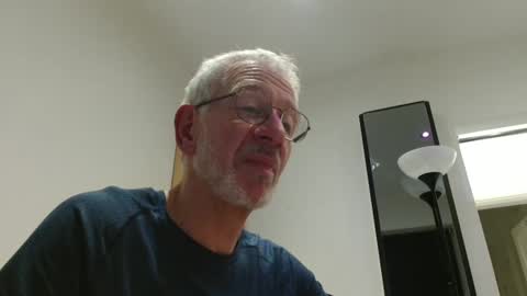 Snapshot of obliox175 chatting on December 2, 6:32 pm Obliox online show from December 2, 6:32 pm