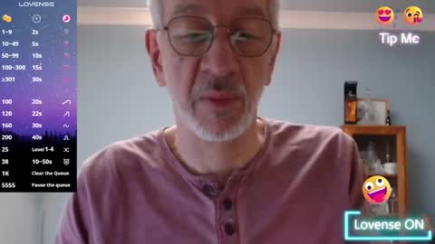 Snapshot of obliox175 chatting on December 7, 4:14 pm Obliox online show from December 7, 4:14 pm