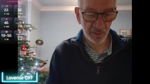 Snapshot of obliox175 chatting on December 20, 3:42 pm Obliox online show from December 20, 3:42 pm