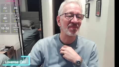 Snapshot of obliox175 chatting on January 7, 7:28 pm Obliox online show from January 7, 7:28 pm