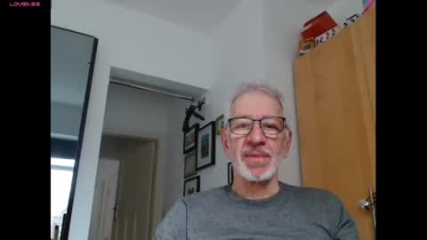 Snapshot of obliox175 chatting on January 17, 1:13 pm Obliox online show from January 17, 1:13 pm