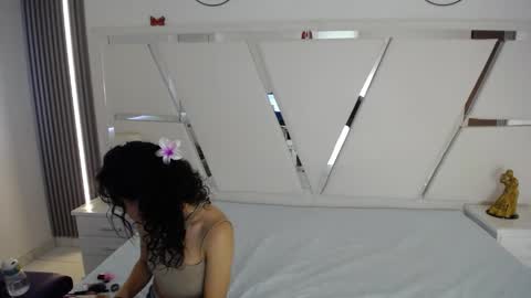 oblivionlove online show from April 25, 4:04 pm