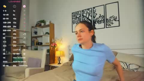 Snapshot of obsidiva chatting on April 19, 6:43 pm Elis online show from April 19, 6:43 pm