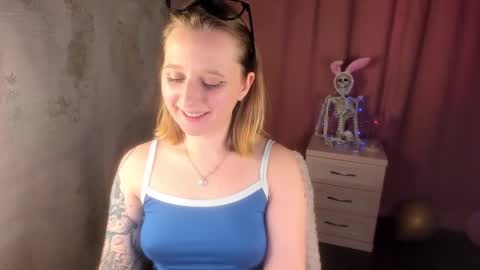 Snapshot of ocean_eyes_bb chatting on March 18, 12:36 am Lili 3 online show from March 18, 12:36 am