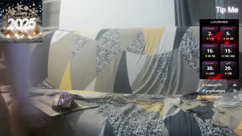 Brad Pitt online show from January 2, 6:45 pm