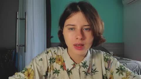 Snapshot of octopussy69x chatting on December 16, 3:40 am Evie online show from December 16, 3:40 am