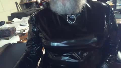 oddobsessions online show from December 16, 11:32 pm