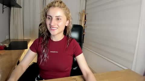 Ana  online show from February 18, 10:33 am