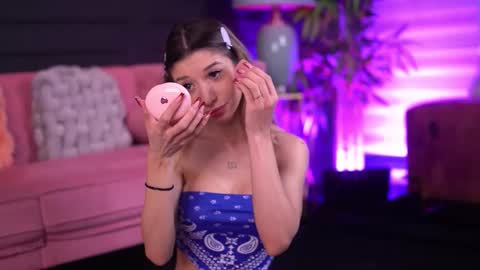 Odette online show from February 12, 5:57 am