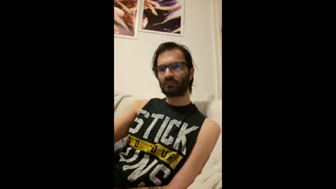 Snapshot of oeffel chatting on February 10, 11:53 pm oeffel online show from February 10, 11:53 pm