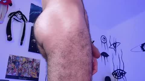 Snapshot of oezack__ chatting on February 22, 9:23 am Zack online show from February 22, 9:23 am