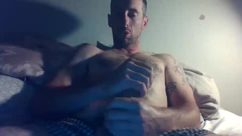 Snapshot of oghombre chatting on October 19, 4:24 am oghombre online show from October 19, 4:24 am