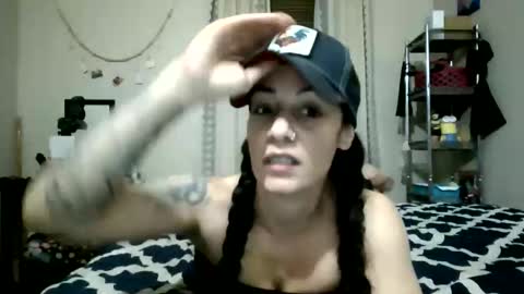Lit en Cama online show from June 4, 7:36 am