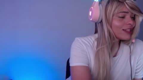 Snapshot of oh_xxxlt4 chatting on January 9, 11:02 pm Oh xxxLt4 online show from January 9, 11:02 pm