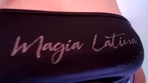 Snapshot of oh_xxxlt4 chatting on January 29, 2:21 pm Oh xxxLt4 online show from January 29, 2:21 pm