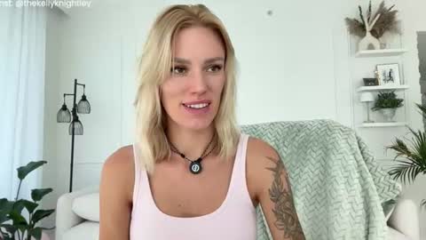Snapshot of ohbabykelly chatting on July 30, 8:30 pm Kelly online show from July 30, 8:30 pm