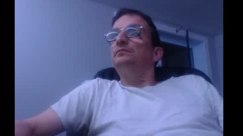 Snapshot of ohbitt chatting on January 2, 5:46 am ohbitt online show from January 2, 5:46 am