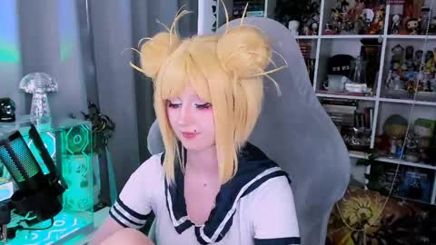 Clementine  Clem  online show from May 10, 1:05 pm
