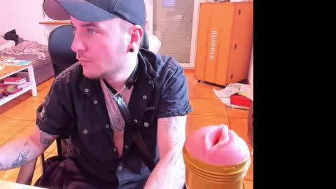 Snapshot of ohihoe92 chatting on February 26, 9:30 am Chris online show from February 26, 9:30 am