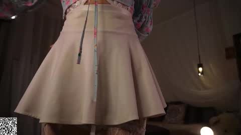 Snapshot of ohmyclaire chatting on November 7, 7:36 pm Claire online show from November 7, 7:36 pm