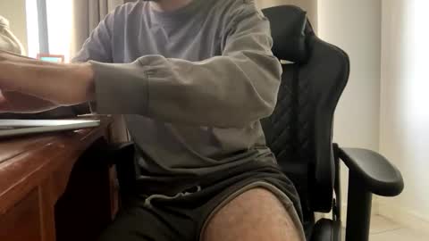 Snapshot of ohmymichael chatting on May 10, 1:05 pm ohmymichael online show from May 10, 1:05 pm