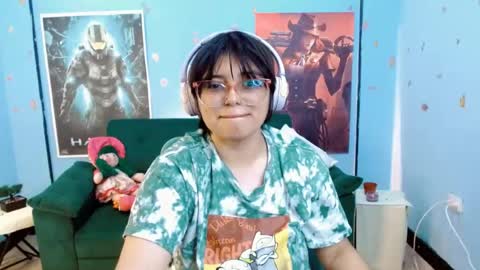 ohmysqueak online show from May 10, 1:49 pm