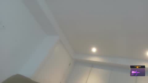 Snapshot of ohmysweetkitty chatting on February 15, 4:36 pm Lyz online show from February 15, 4:36 pm