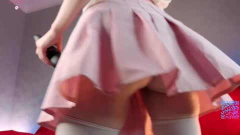 Yumi online show from February 14, 4:59 pm