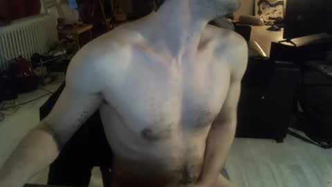 Snapshot of oimmmmmmm chatting on December 8, 8:20 am oimmmmmmm online show from December 8, 8:20 am