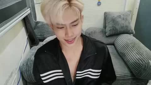 oishii online show from June 3, 7:30 pm