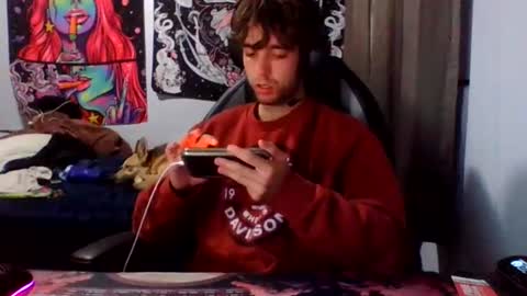 Snapshot of oistadcameron chatting on August 7, 4:03 am Cam0819 online show from August 7, 4:03 am