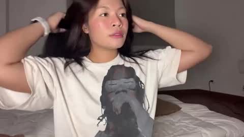 Snapshot of olala_baby_girl chatting on May 1, 6:34 pm olala baby girl online show from May 1, 6:34 pm