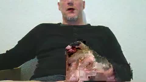 olavdelux online show from June 9, 6:36 am