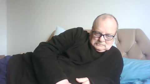 old_fkr online show from February 26, 10:04 am