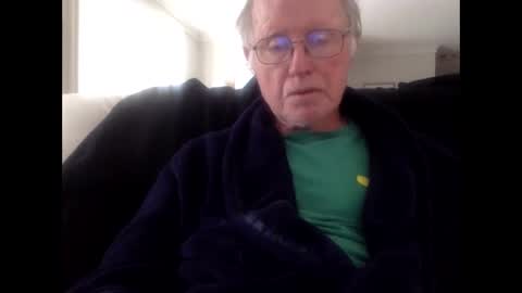 Snapshot of oldasthehills chatting on October 19, 3:56 pm oldasthehills online show from October 19, 3:56 pm