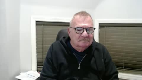 oldguybigd online show from April 14, 3:23 am