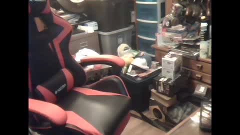 Snapshot of oldman196262 chatting on September 15, 2:39 pm oldman196262 online show from September 15, 2:39 pm