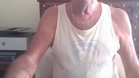 Snapshot of oldog2021 chatting on March 16, 8:51 am oldog2021 online show from March 16, 8:51 am