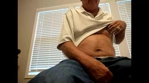 oldsubman online show from December 11, 8:28 pm