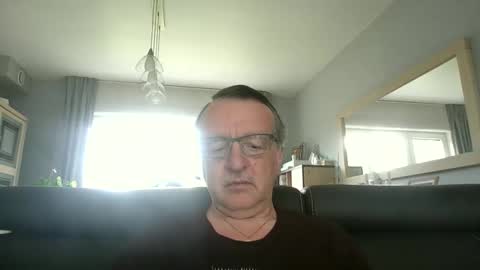 Snapshot of oldtimer160162493 chatting on June 3, 1:46 pm oldtimer160162493 online show from June 3, 1:46 pm