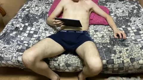 Snapshot of oleg88812 chatting on April 26, 4:37 pm Oleg online show from April 26, 4:37 pm