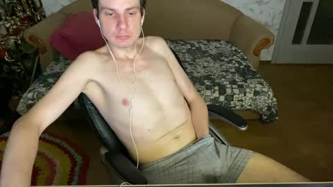 Snapshot of oleg88812 chatting on May 17, 6:48 pm Oleg online show from May 17, 6:48 pm