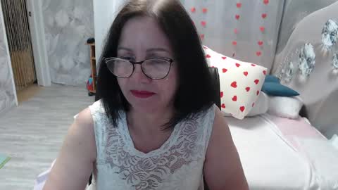 OlgaHottie online show from May 17, 11:34 pm