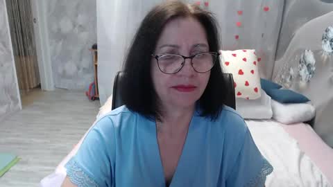 OlgaHottie online show from May 24, 11:43 pm