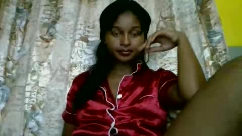 olinah610 online show from February 24, 9:02 pm