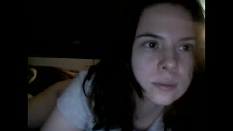 Snapshot of olivepeach chatting on March 31, 7:36 pm Oil online show from March 31, 7:36 pm