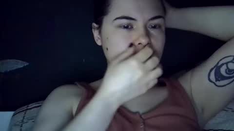 Snapshot of olivepeach chatting on June 5, 9:37 am Oil online show from June 5, 9:37 am