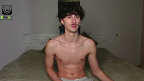 Snapshot of oliver_baker chatting on January 12, 4:40 pm Oliver  Kaen online show from January 12, 4:40 pm