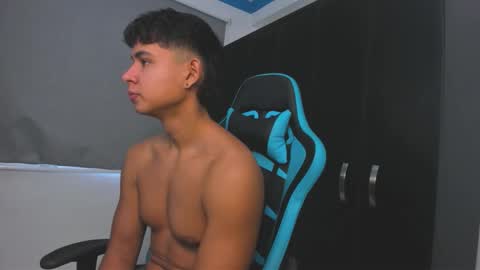 Oliver bray online show from October 26, 5:52 pm