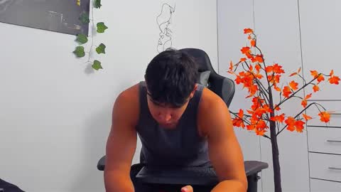 Oliver bray online show from January 13, 8:03 pm